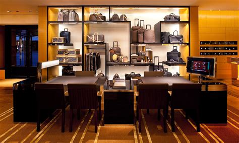 fairmont hotel vancouver louis vuitton|Louis Vuitton Vancouver Hotel store, Canada.